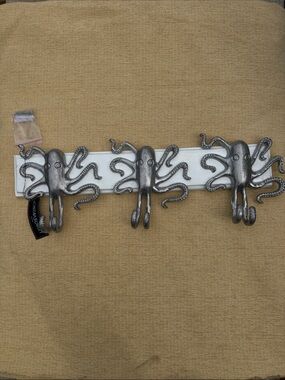 Cynthia Rowley Silver Octopus Hook Wall Rack